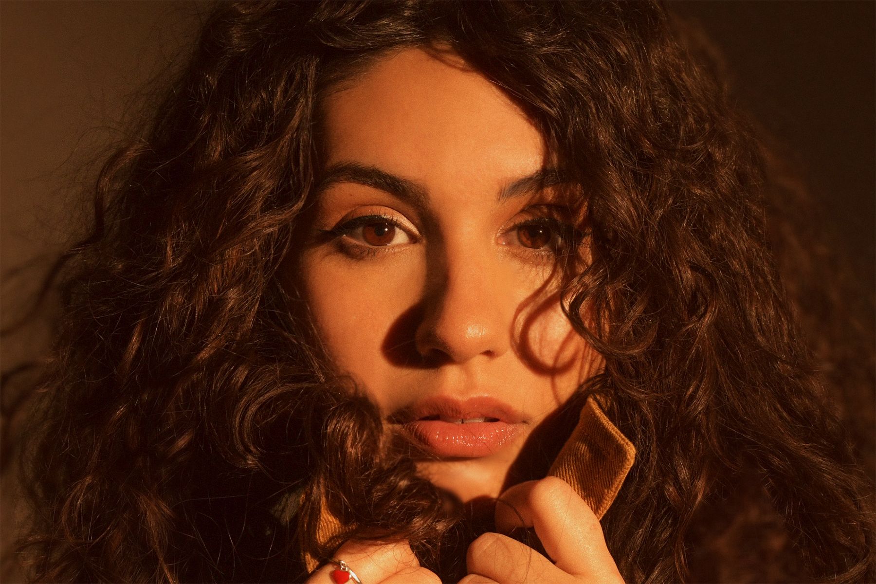 Alessia Cara Perseveres in 'The Use in Trying' * This Song is So ...